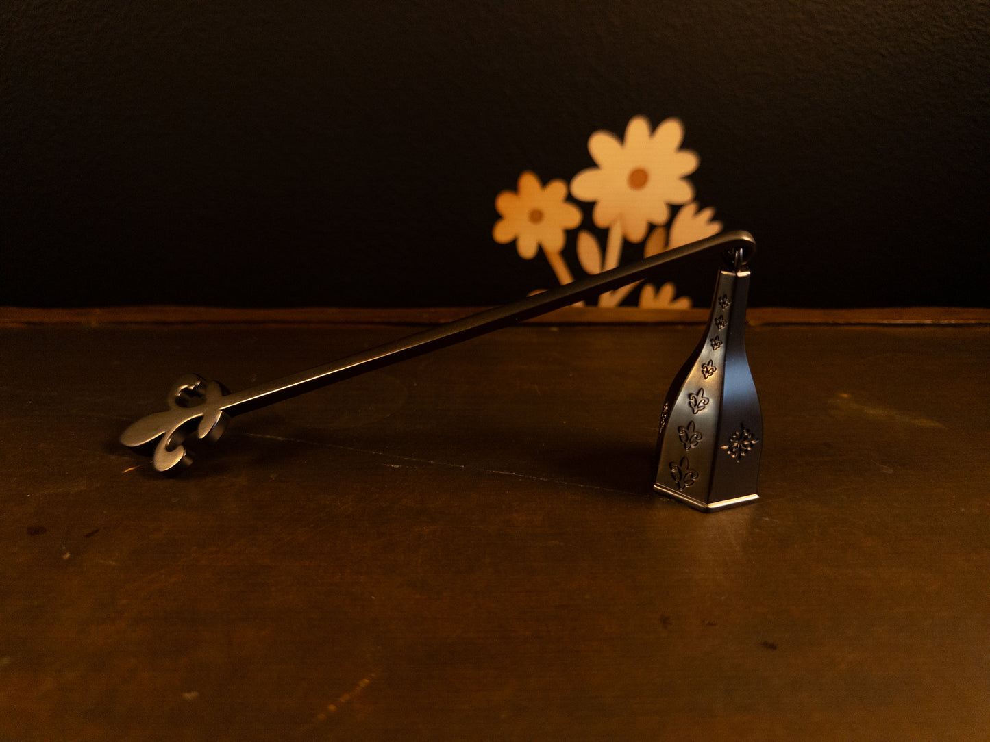 Fleur Noire – Gothic Candle Snuffer